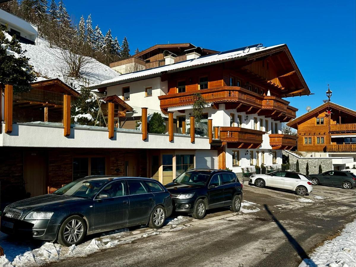 Landhaus Rieder Im Zillertal Daire Aschau Im Zillertal Dış mekan fotoğraf