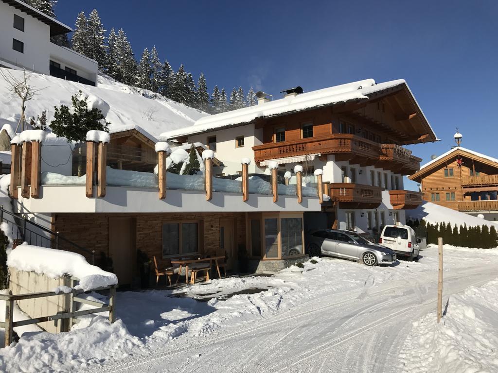 Landhaus Rieder Im Zillertal Daire Aschau Im Zillertal Dış mekan fotoğraf