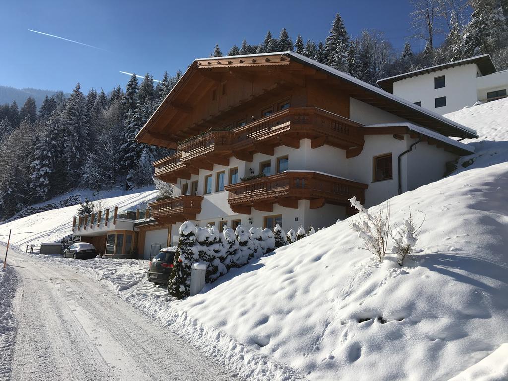 Landhaus Rieder Im Zillertal Daire Aschau Im Zillertal Dış mekan fotoğraf